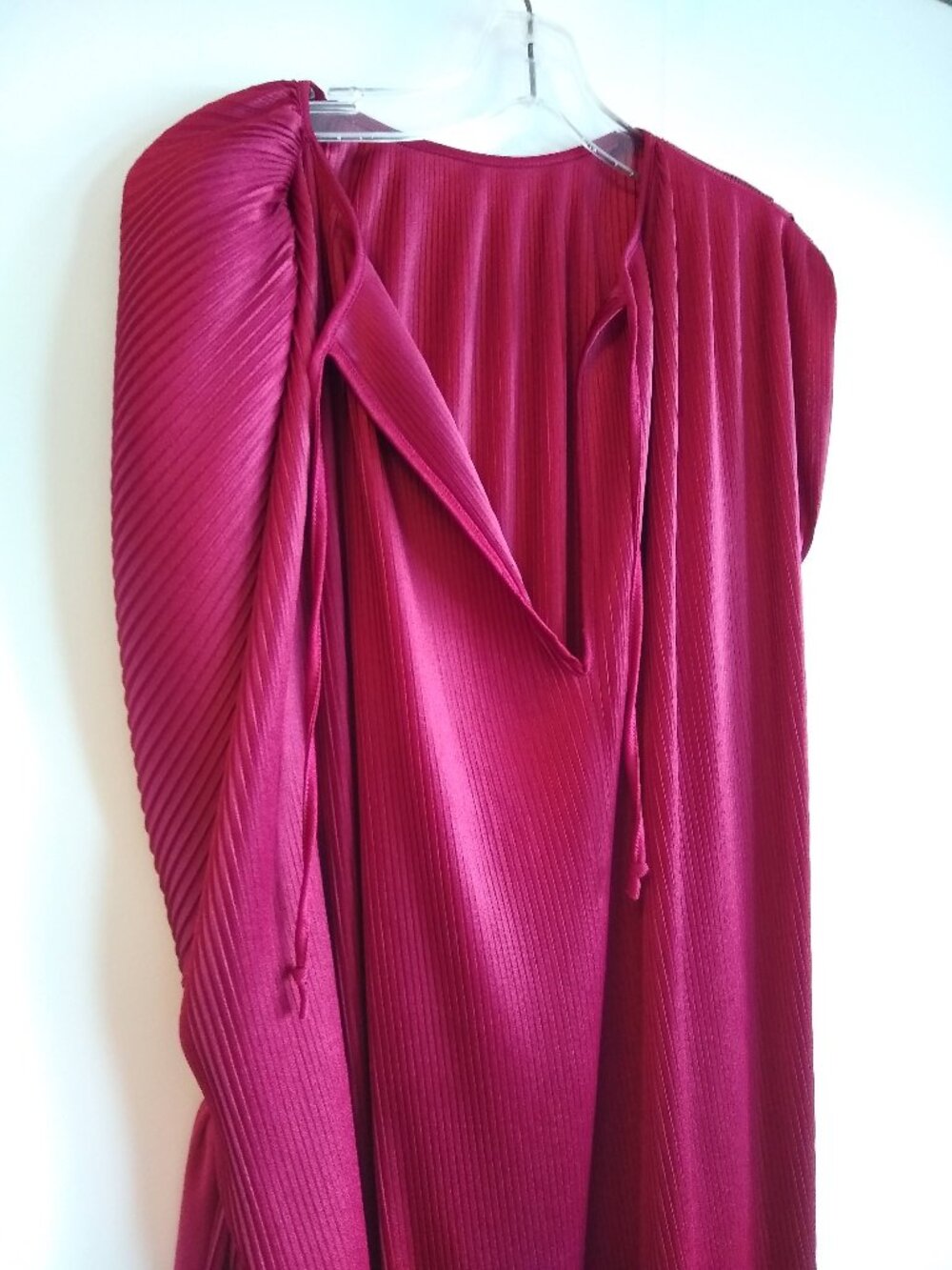 vintage 70s pleated flowy burgandy sleeveless tunic - Picture 5 of 10